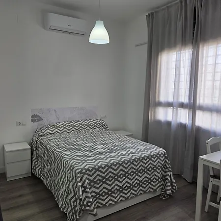 Puerto De La Torre - Appartement Málaga